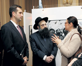 06.JPG (19071 bytes)