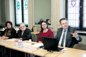 ARAISI.JPG (18662 bytes)