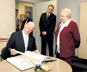 IKLAVA1.JPG (18216 bytes)