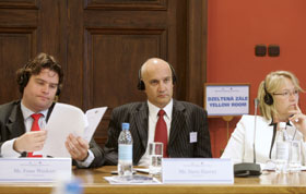 04.JPG (14250 bytes)