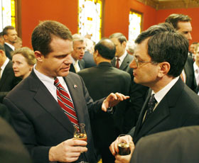 02.JPG (21100 bytes)