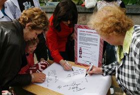 04.JPG (19425 bytes)