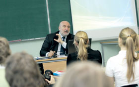 SKOLA.JPG (11279 bytes)