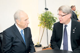 01.JPG (13608 bytes)