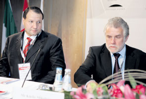 005.JPG (16475 bytes)