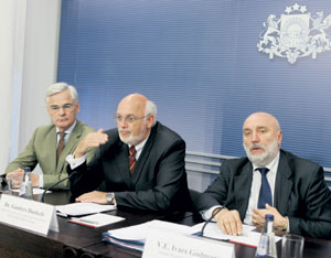 INVESTORI.JPG (19231 bytes)