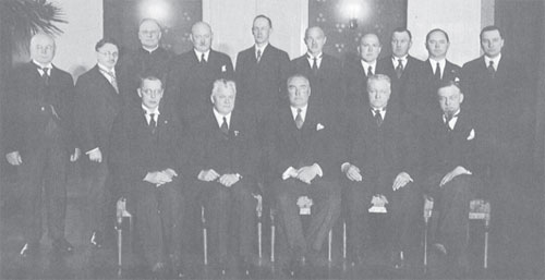 02.JPG (20827 bytes)