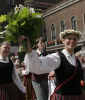 05.JPG (12987 bytes)