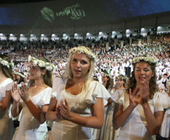 08.JPG (19212 bytes)