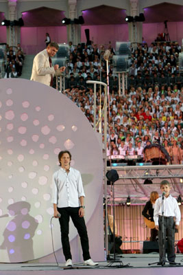 04.JPG (36547 bytes)