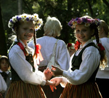 06.JPG (16964 bytes)