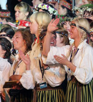 07.JPG (16693 bytes)