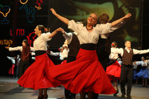 09.JPG (20804 bytes)