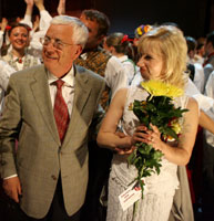 05.JPG (15140 bytes)