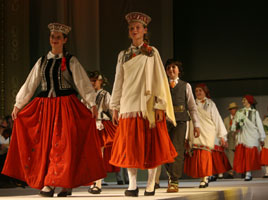 06.JPG (16941 bytes)