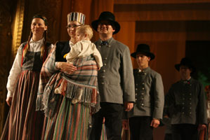 07.JPG (18911 bytes)