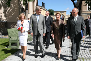 Z01.JPG (24655 bytes)