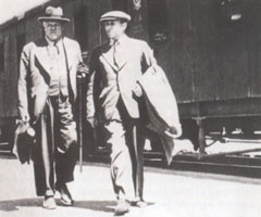 01.JPG (12122 bytes)