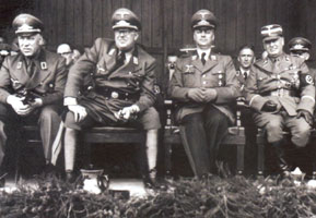 04.JPG (18773 bytes)