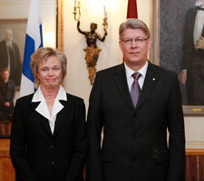 01.JPG (11536 bytes)