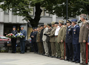 NATO.JPG (24140 bytes)