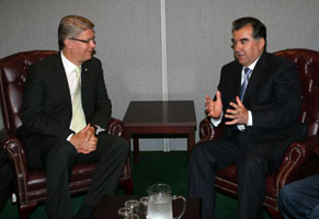 06.JPG (13566 bytes)