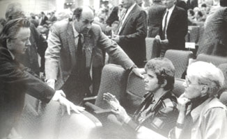 01.JPG (18384 bytes)