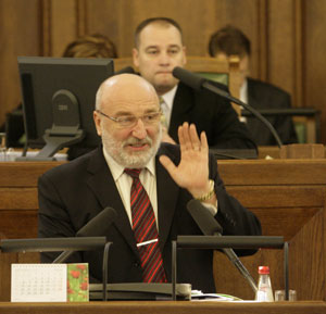 00.JPG (21560 bytes)