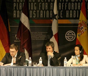 00.JPG (24803 bytes)