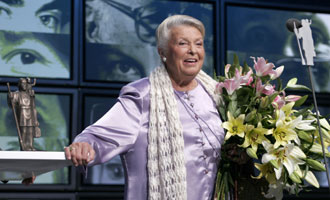 01.JPG (23272 bytes)