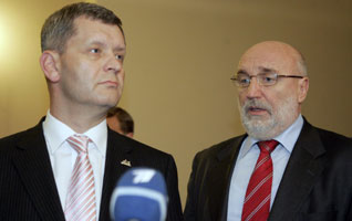 SEDE1.JPG (12987 bytes)