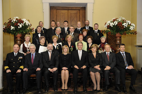 03.JPG (47512 bytes)