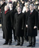 06.JPG (10720 bytes)