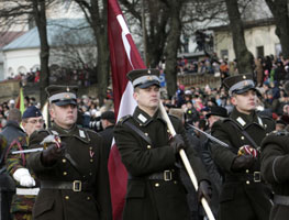 06.JPG (19279 bytes)