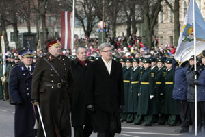 07.JPG (20801 bytes)