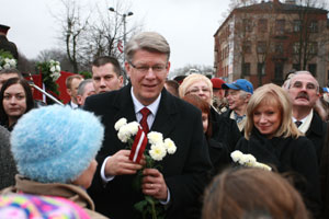 05.JPG (20277 bytes)