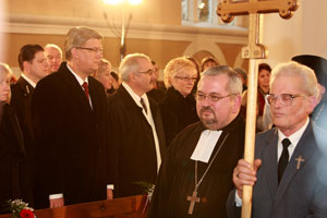 07.JPG (16351 bytes)