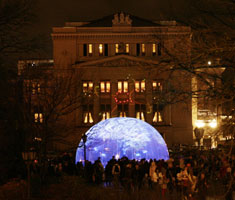 01.JPG (15103 bytes)