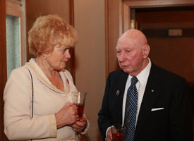 12.JPG (12263 bytes)