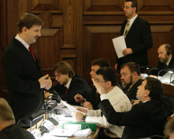 10.JPG (14660 bytes)