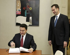 TURKS.JPG (13677 bytes)