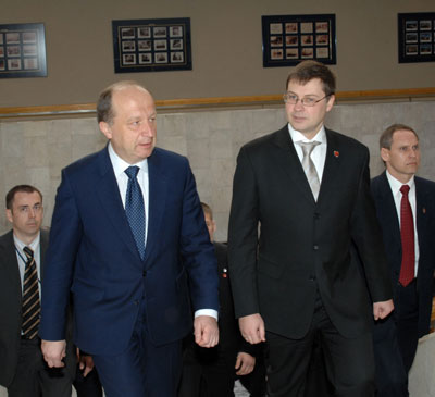 LIETUVA1.JPG (26585 bytes)