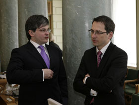 IZM2.JPG (12457 bytes)