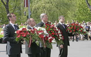 SVETKI2.JPG (25786 bytes)