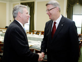 06.JPG (12663 bytes)