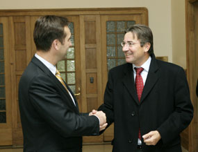 NIDERLANDE2.JPG (14905 bytes)