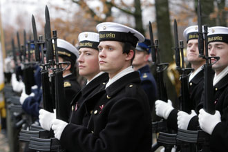 07.JPG (22225 bytes)