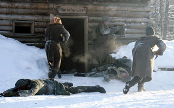 03.JPG (21418 bytes)