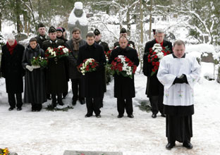 00.JPG (24788 bytes)